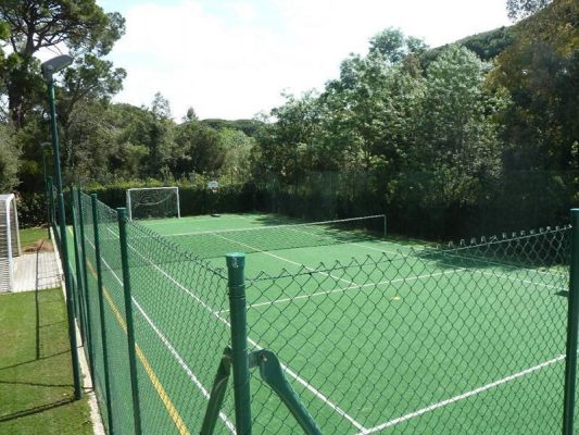 25m -PVC Coated Chain Link Fence Chain Link Fence Tennis Court 533x400