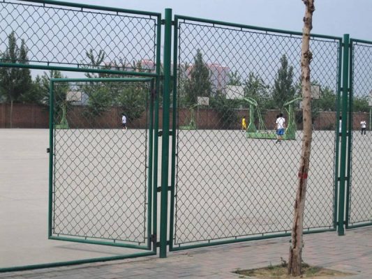 25m -PVC Coated Chain Link Fence Playground Chain Link Fence 533x400