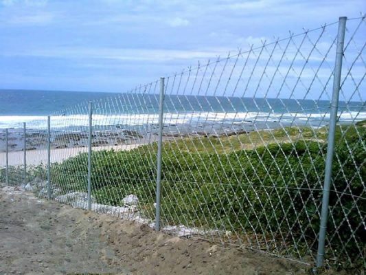 CBT-65 - Reinforced Barbed Tape  Razor Mesh Application 533x400